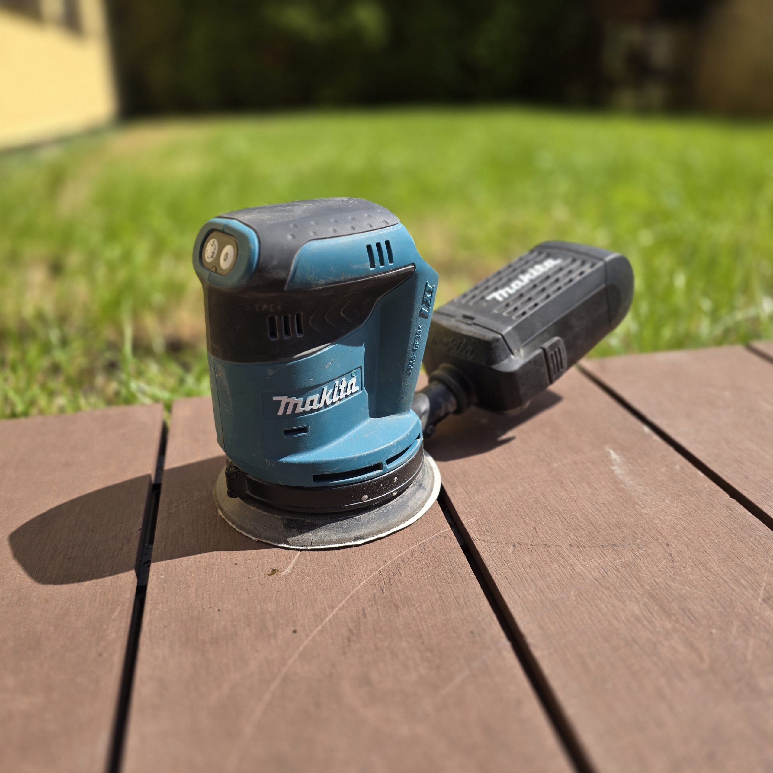 Makita DBO180Z 18V ekscentriskā slīpmašīna (125 mm)